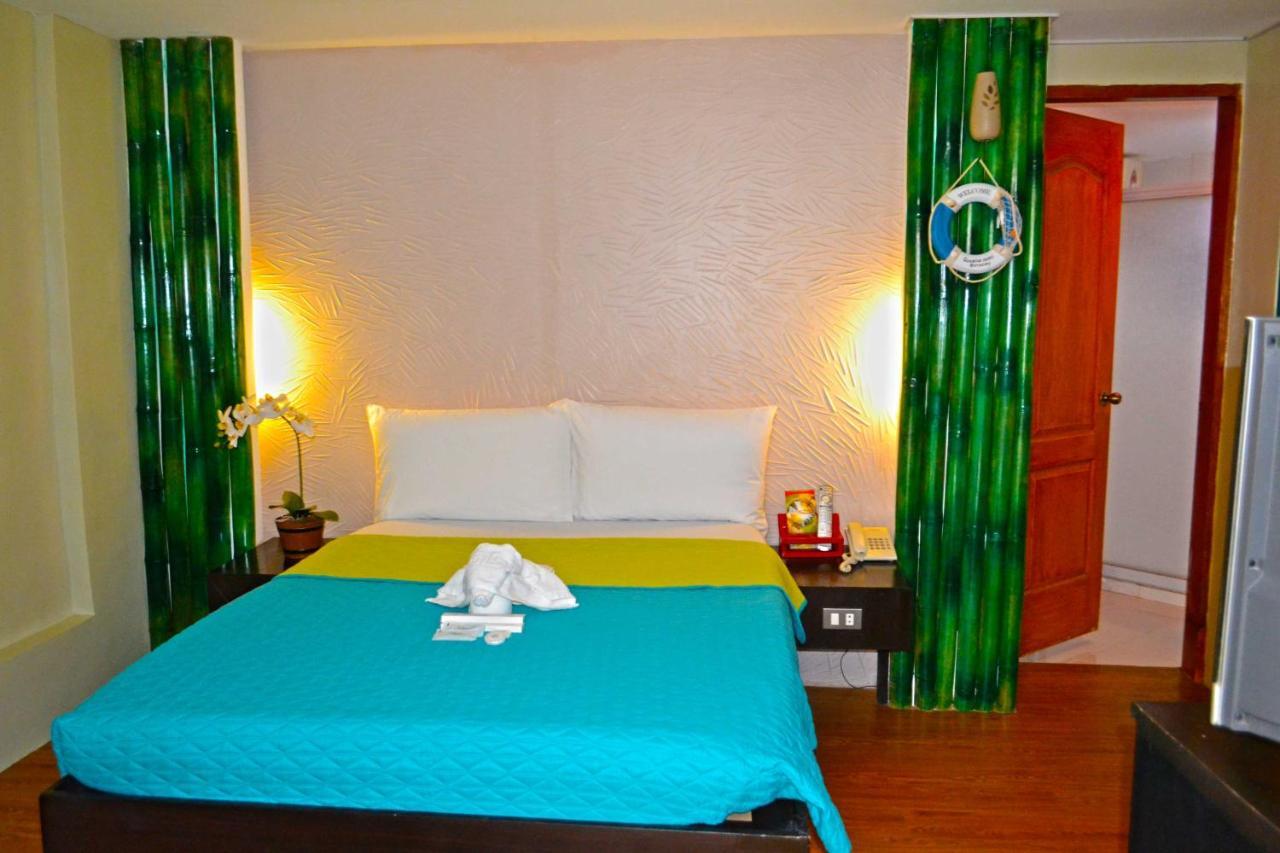 Quoalla Hotel Boracay Balabag  Exterior photo